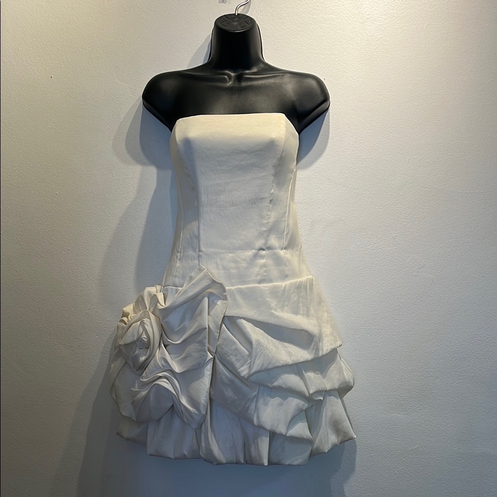 Jessica McClintock White Strapless Sheath Dress with Ruffles